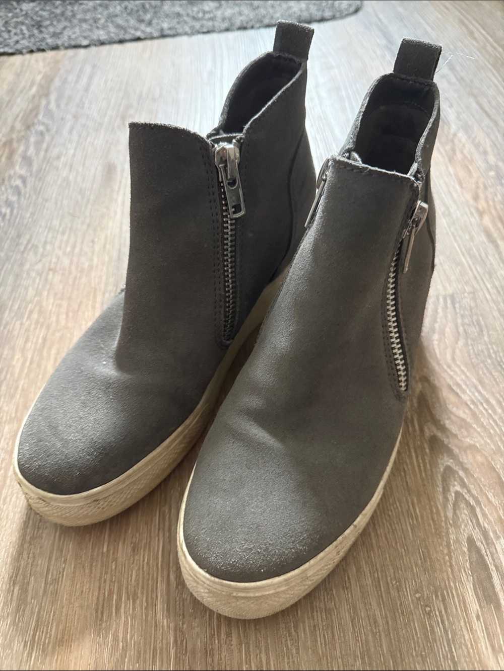 Steve Madden Gray Suede Wedge Booties with Side Zips